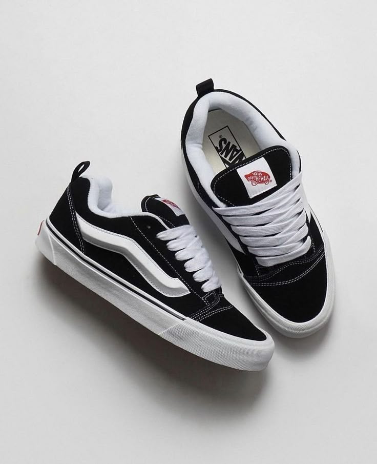 Vans Sneakers