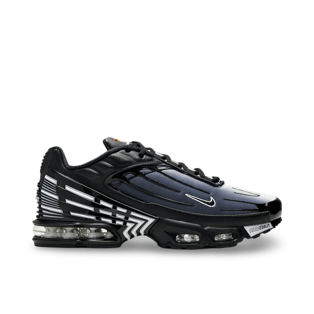 Introducing the Nike Air Max Plus 3 'Obsidian' Black/White, a shoe that combines fashion, comfort, and ingenuity. Its dynamic gradient-toned toe and iconic Tuned Air cushioning deliver unparalleled support and a unique appearance that's sure to catch attention. The sturdy TPU construction offers both form and function, giving these kicks a sleek shape that easily complements any ensemble. And with a striking black and white color scheme amped up with a standout gradient on the toe, this modern twist on the 