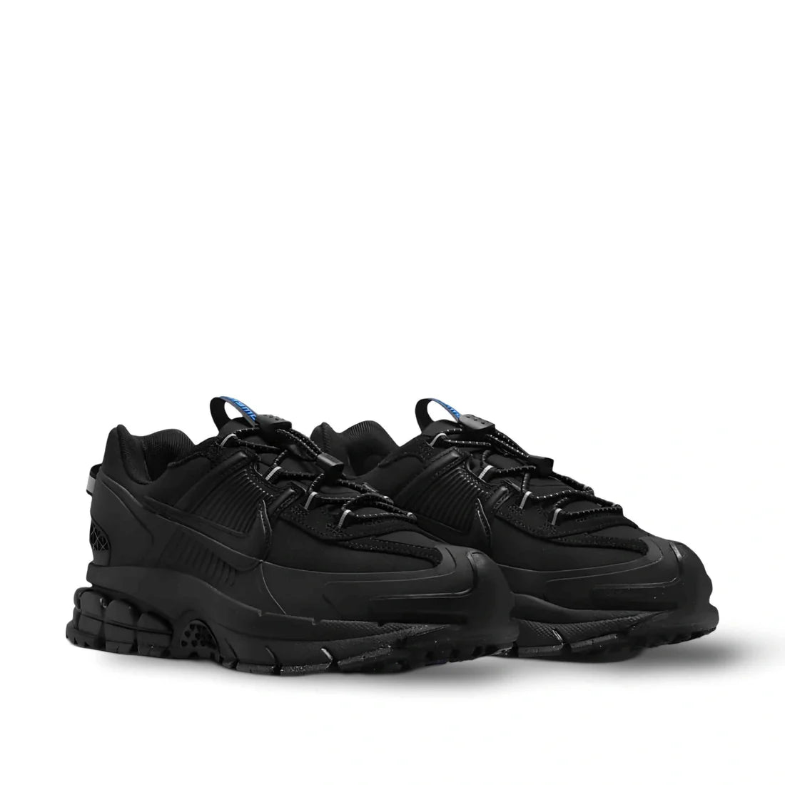 NIKE ZOOM VOMERO ROAM WINTERIZED – BLACK SNEAKERS