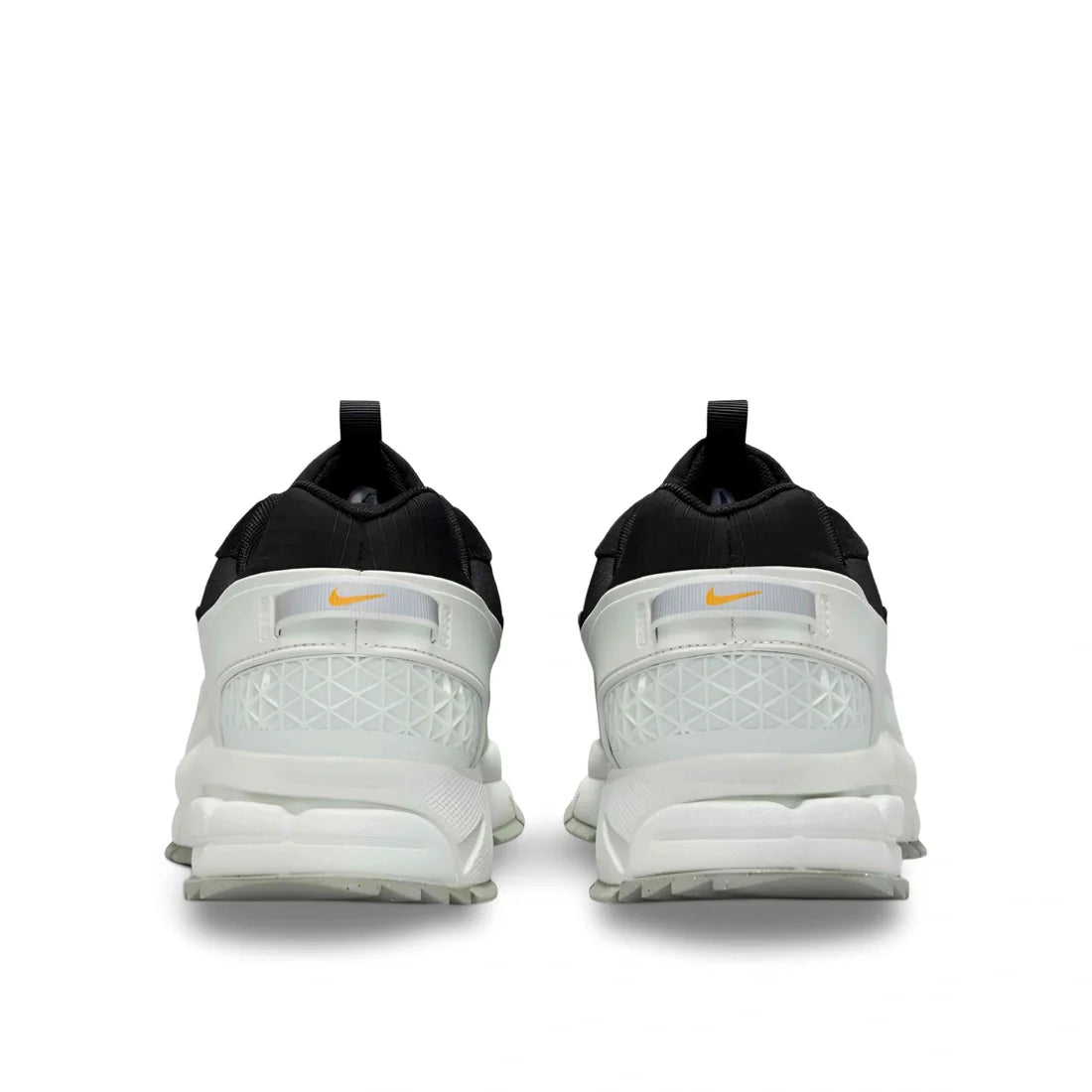 NIKE ZOOM VOMERO ROAM WINTERIZED – Black Silver