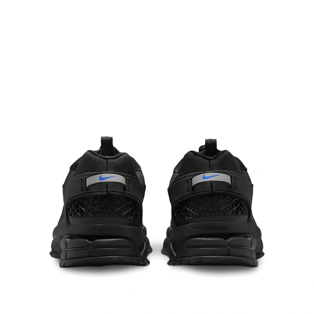 NIKE ZOOM VOMERO ROAM WINTERIZED – BLACK SNEAKERS