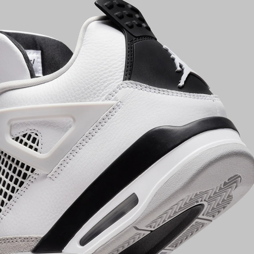 AIR JORDAN 4 'Military Black' Foreverdrip