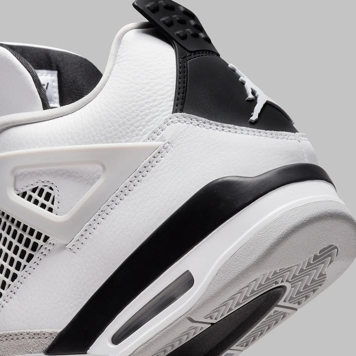 AIR JORDAN 4 'Military Black' Foreverdrip